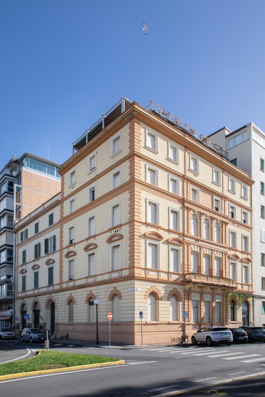 "Burlamacca" Luxury Apartment Viareggio Exterior photo